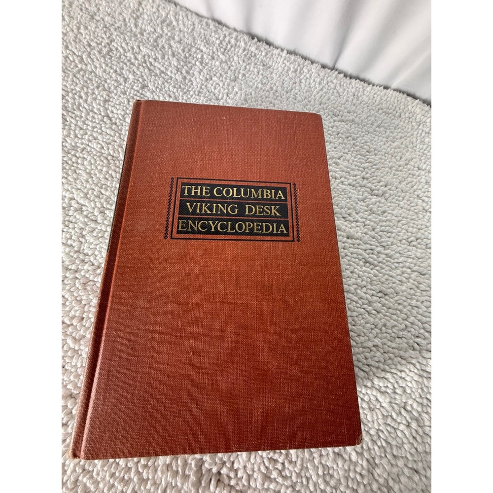 Vintage 1956 The Columbia Viking Desk Encyclopedia‎ Volume 2 L-Z Hardcover Book